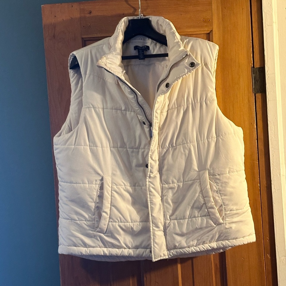 Chaps Cream Puffer Vest Women’s XL